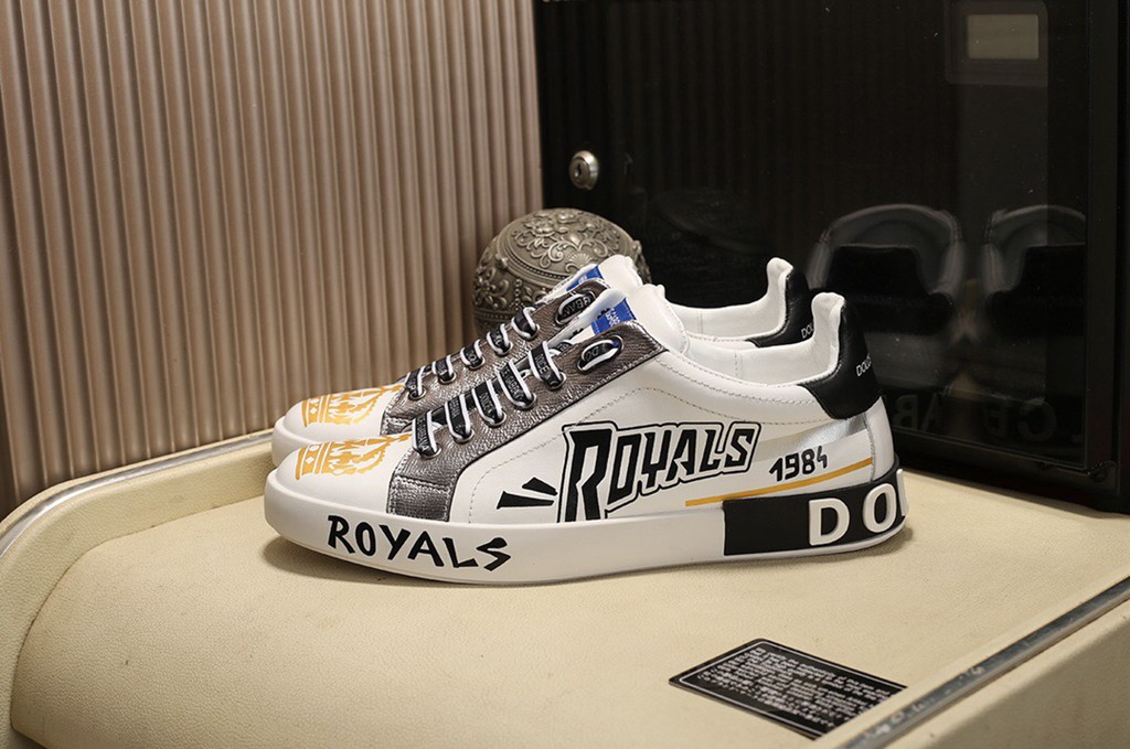 D*G sneaker